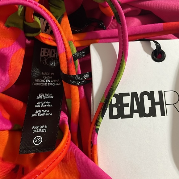 NWT BEACH RIOT Stevie One Piece Hibiscus Sunset - Picture 9 of 9